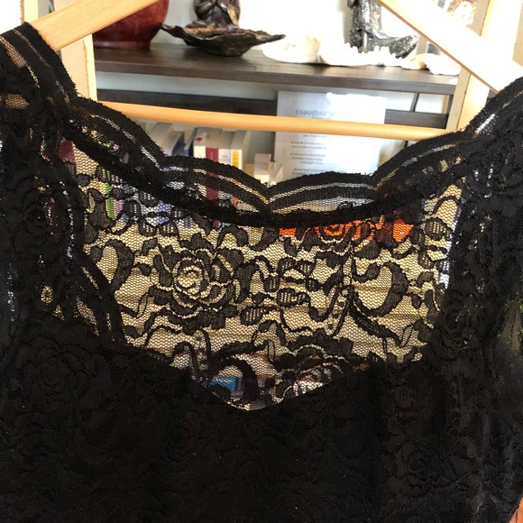 Little black dress 👗 - Picture 2 of 4